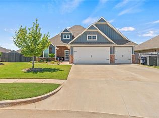 605 Bison Crossing Dr, Yukon, OK 73099