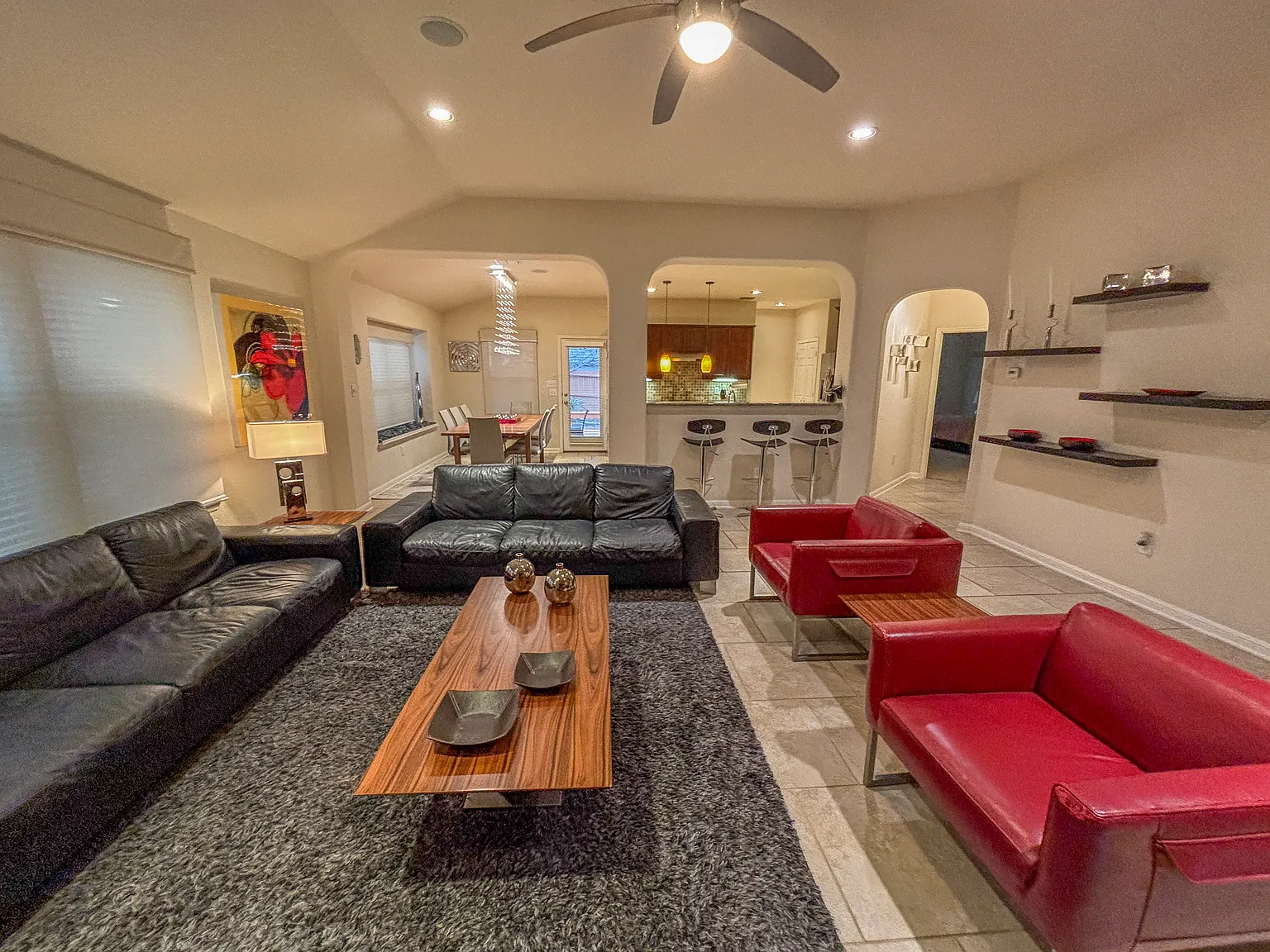 4 bed, 3.0 bath, 2847 sqft, $3,200 — Photo 1