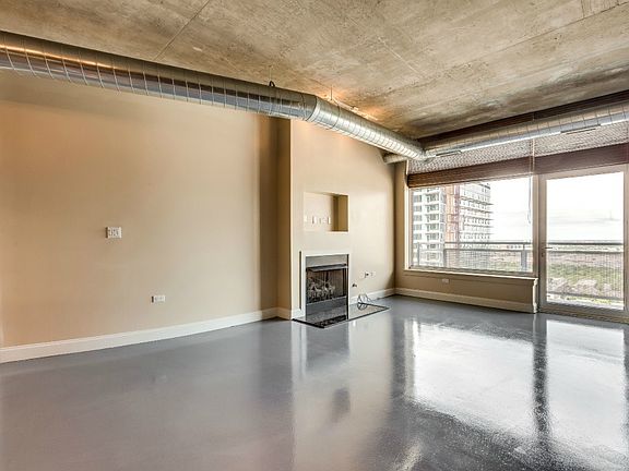 4th image of 1305 S Michigan Ave APT 2002