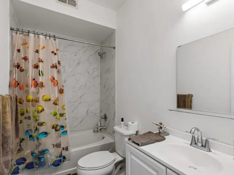 528 N 34th St #2 — Photo 8