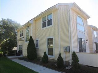 49 Hartshore Way, Parlin, NJ 08859