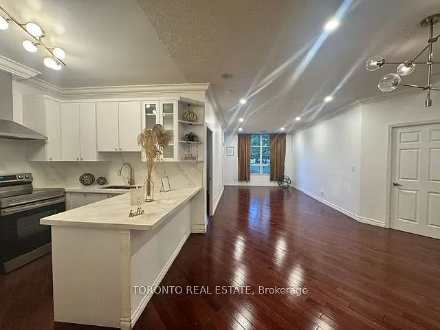 35 Kingsbridge Garden Cir #110 — Photo 28