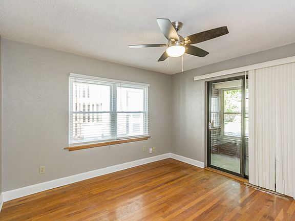 3rd image of 607 E 40th St APT 1E