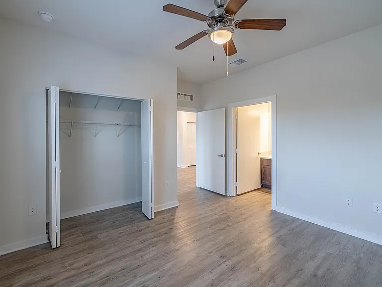 380 NE 4th Ave #17-103 — Photo 11