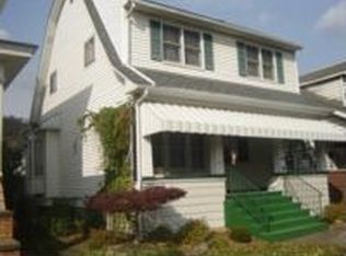 1109 Pearl St, Martins Ferry, OH 43935