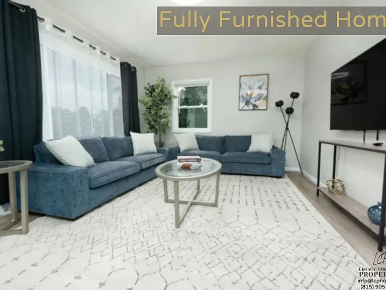 734 Barry Ave — Photo 1