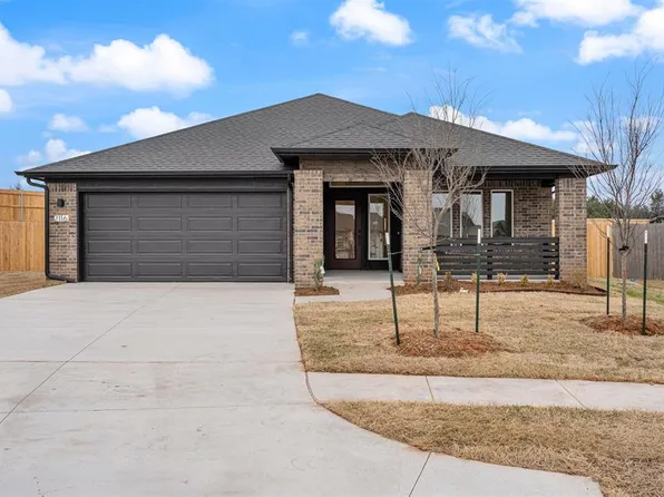 2116 Emily Rae Ln, Blanchard, OK 73010