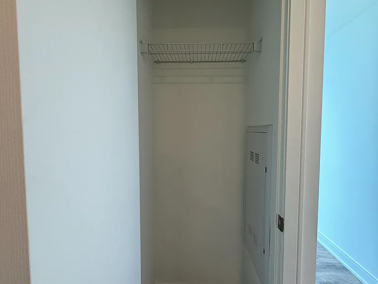 86 Dundas St E #1114 — Photo 11