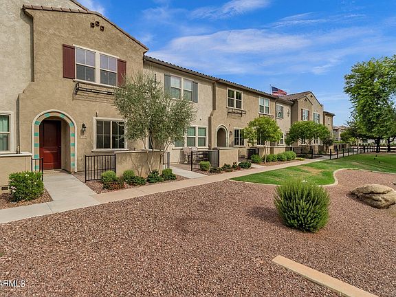 5th image of 2660 S EQUESTRIAN Drive #103