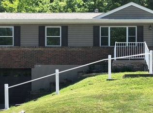 4863 Hialeah Dr, Pittsburgh, PA