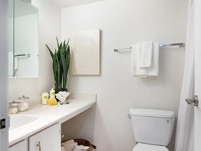 2020 Bellevue Ave — Photo 17