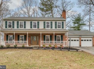 2782 Prince Harold Ct, Herndon, VA 20171