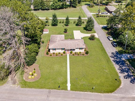 5th image of 51 Cedar Ave