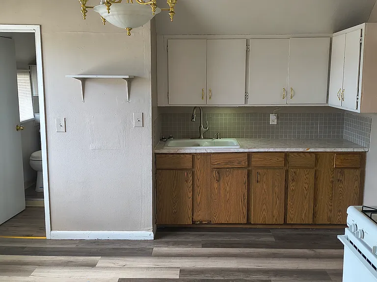 410 W Main St #5 — Photo 2