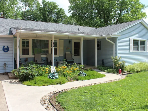 705 Terrace Ln, Greencastle, IN 46135