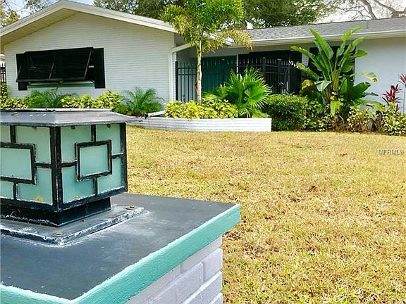 2nd image of 229 S Garden Cir