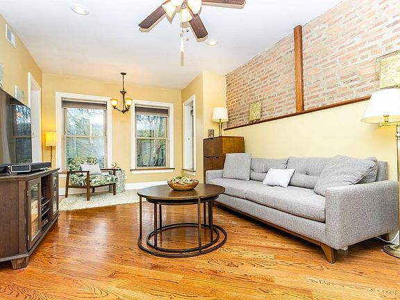 2nd image of 3608 W Wilson Ave APT 3