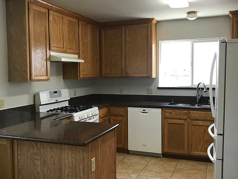 1970 Belgium Ave — Photo 6