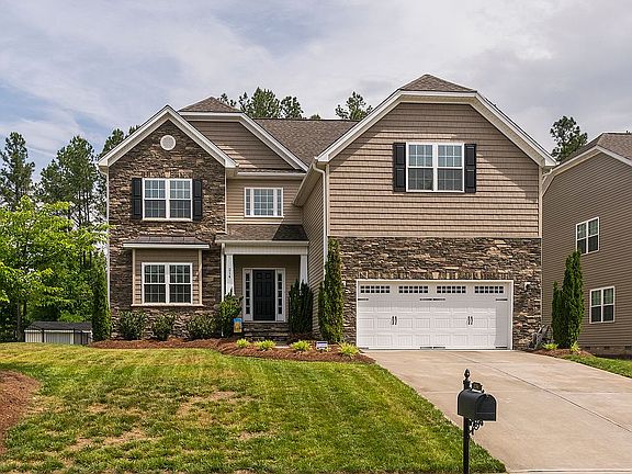 2nd image of 214 Colonnade Dr