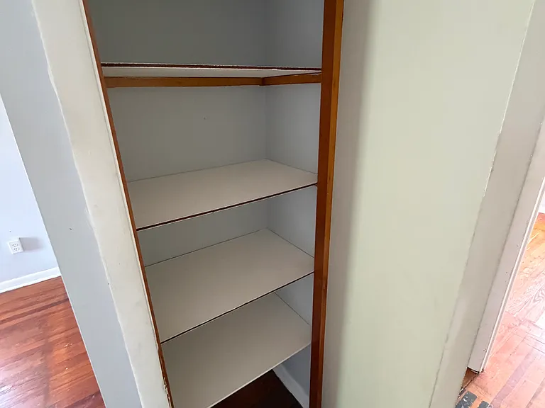 64 Hill St — Photo 14