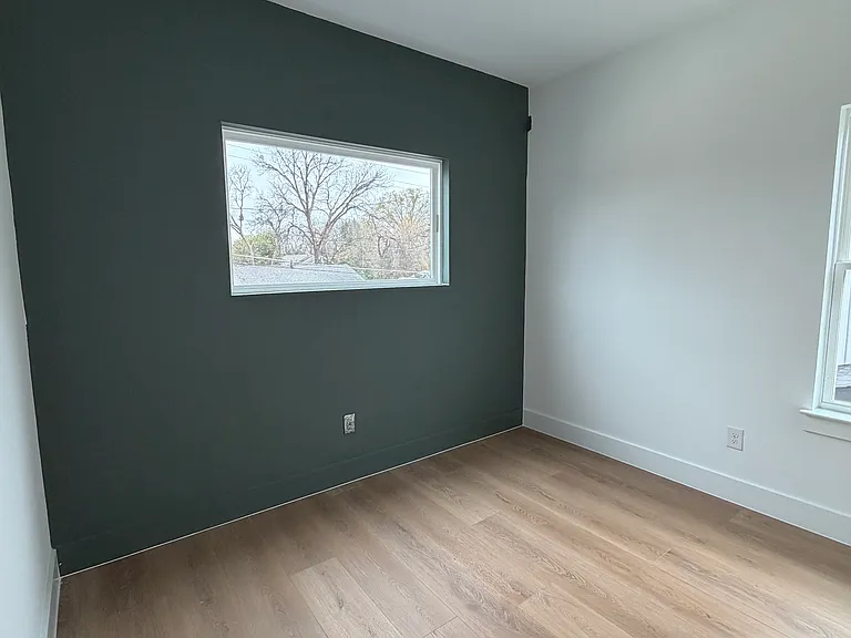 2521 Bethurum Ave — Photo 24