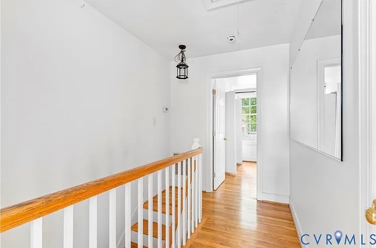 2 bed, 2.5 bath, 1564 sqft, $1,000 — Photo 2