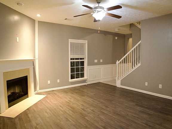 4th image of 12 Harding Dr