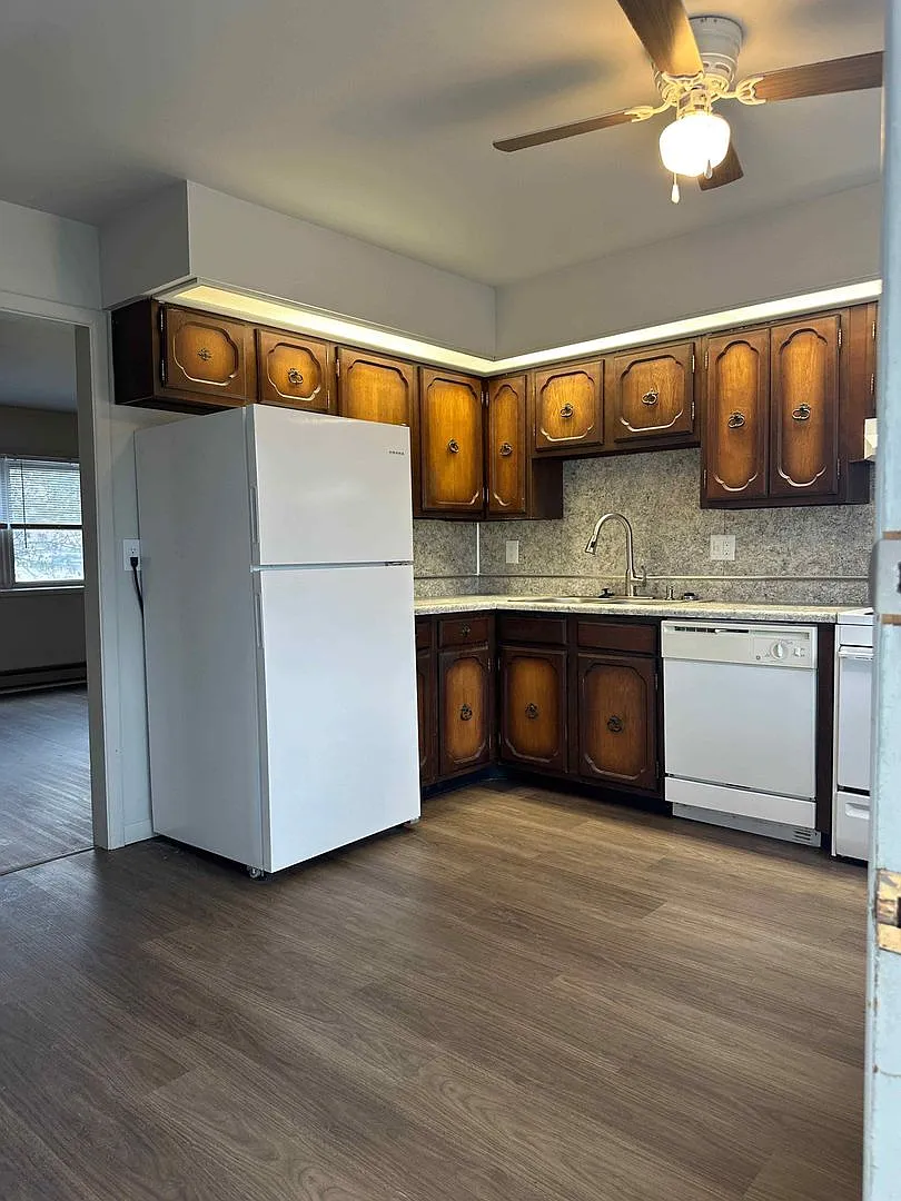 125 Berwick LLC — Photo 2