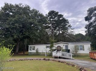 103 Thunder Rd, Hawkinsville, GA 31036