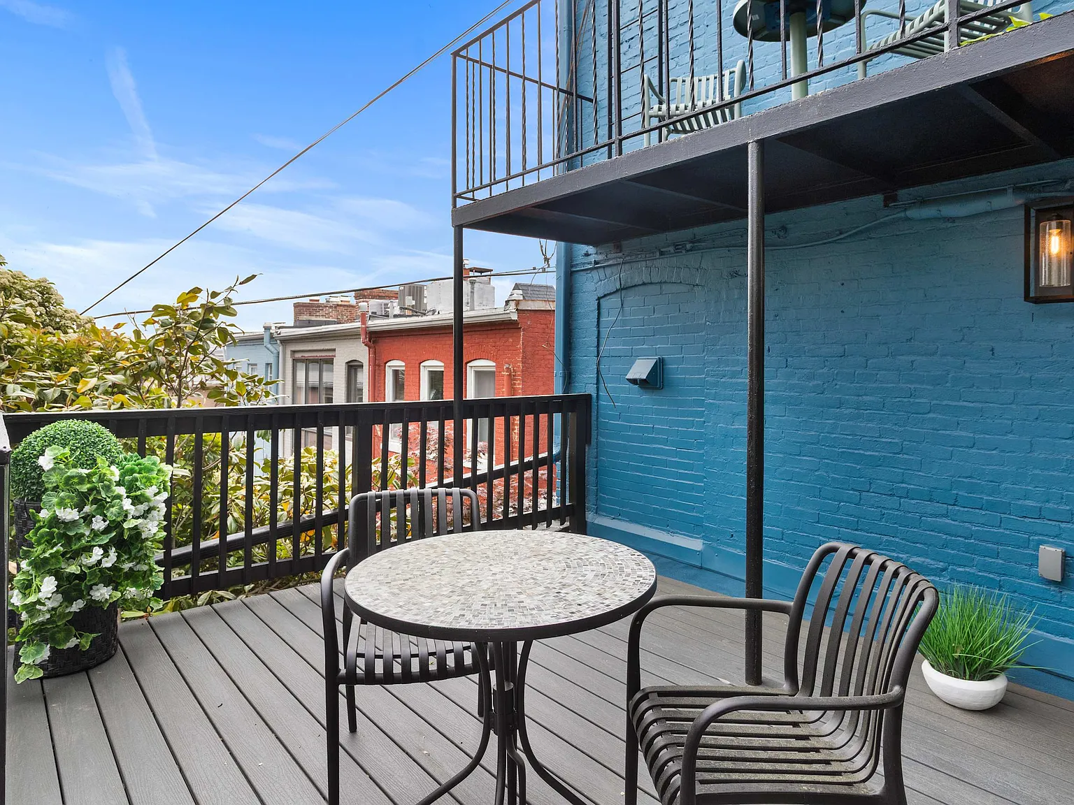 2 bed, 800 sqft, $6,000 — Photo 2