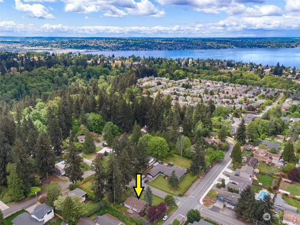 11605 SE May Creek Park Drive, Newcastle, WA 98056