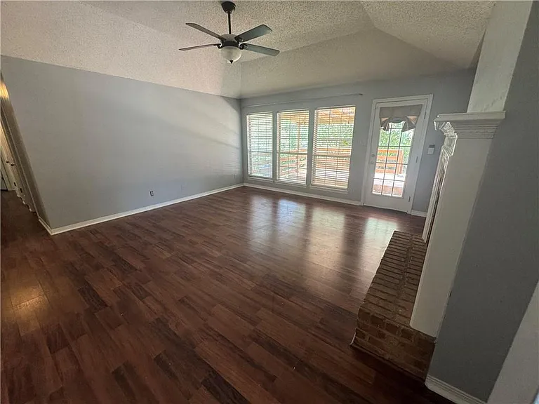 3267 Zephyr Dr — Photo 8
