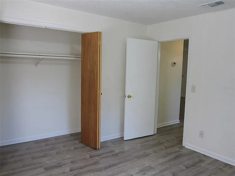 37 NE 21st Ter #B — Photo 29
