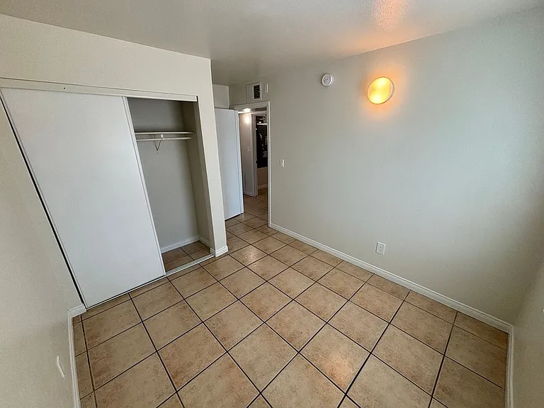 1420 Putnam Ave #4 — Photo 7