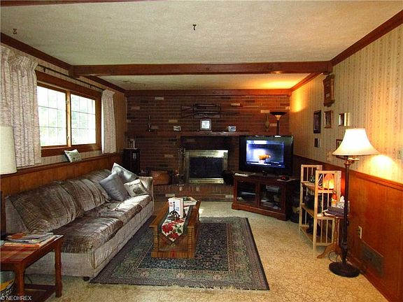 5th image of 26727 Leenders Ln