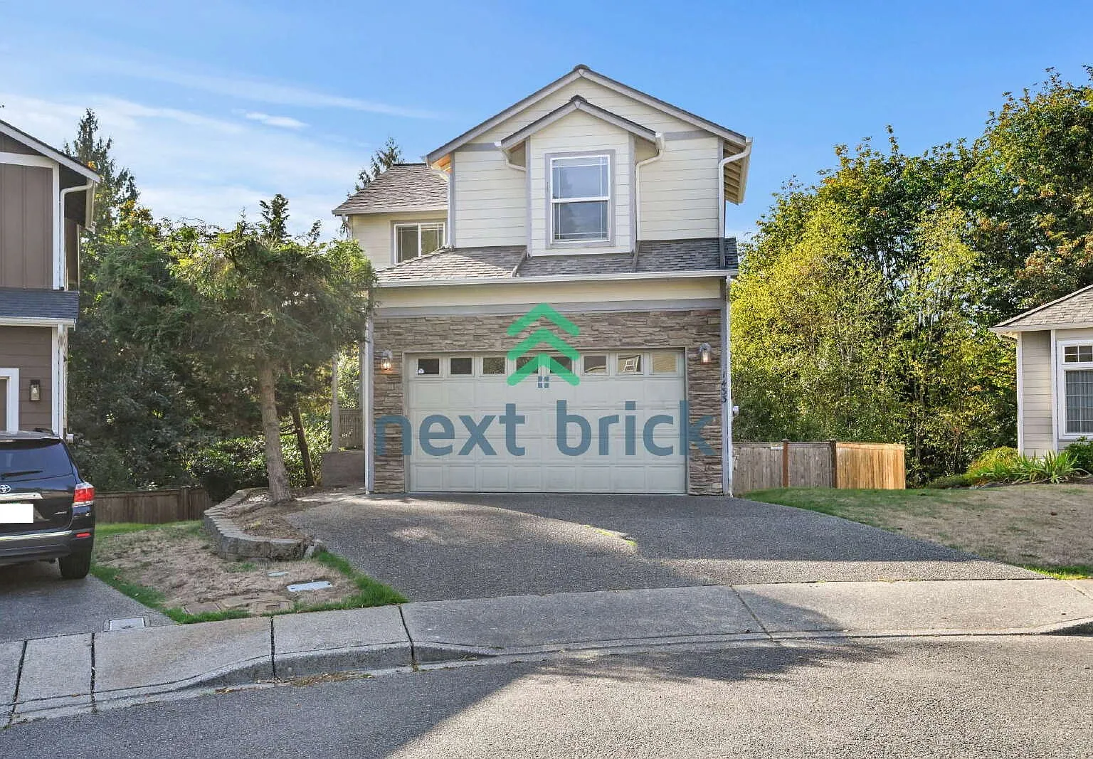 Spacious 4-Bed Retreat in Lynnwood with 3.5 Baths and 2,224 Sq. Ft. of Comfort! — Photo 1