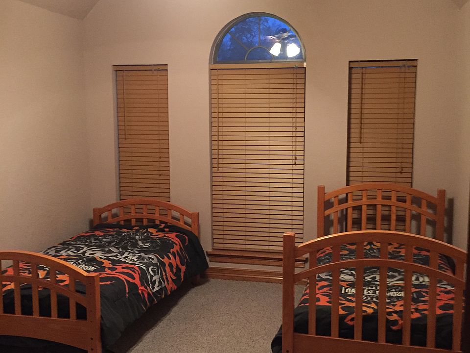 2nd image of 6209 Rosewood Dr