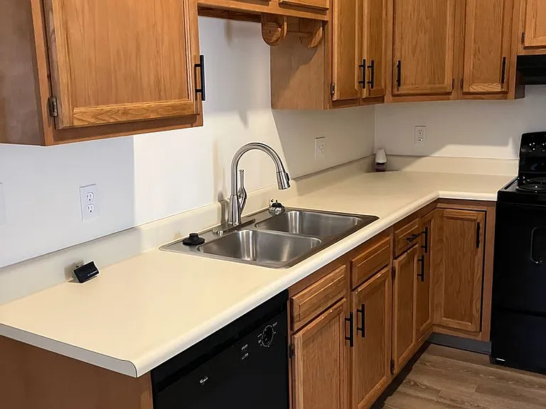 1565 Wayne St #C — Photo 5