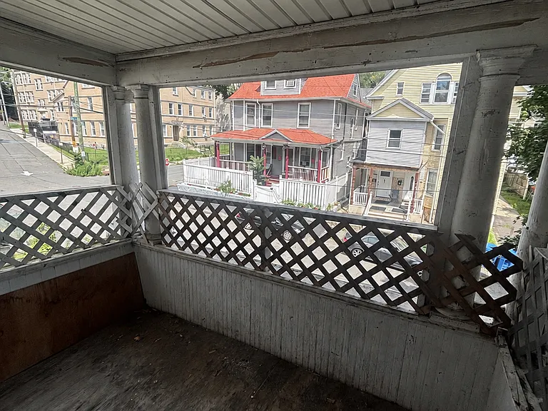 183 Chestnut Ave #2 — Photo 10