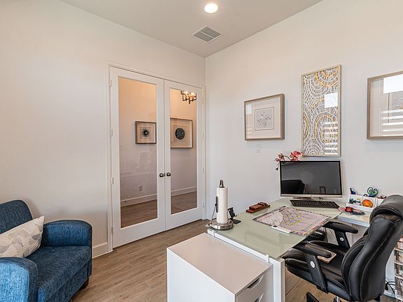5th image of 1292 Valerian Ave