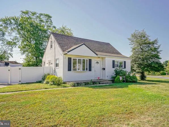 512 E Church St, Blackwood, NJ 08012