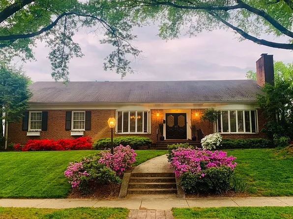 1110 N Gaillard St, Alexandria, VA 22304
