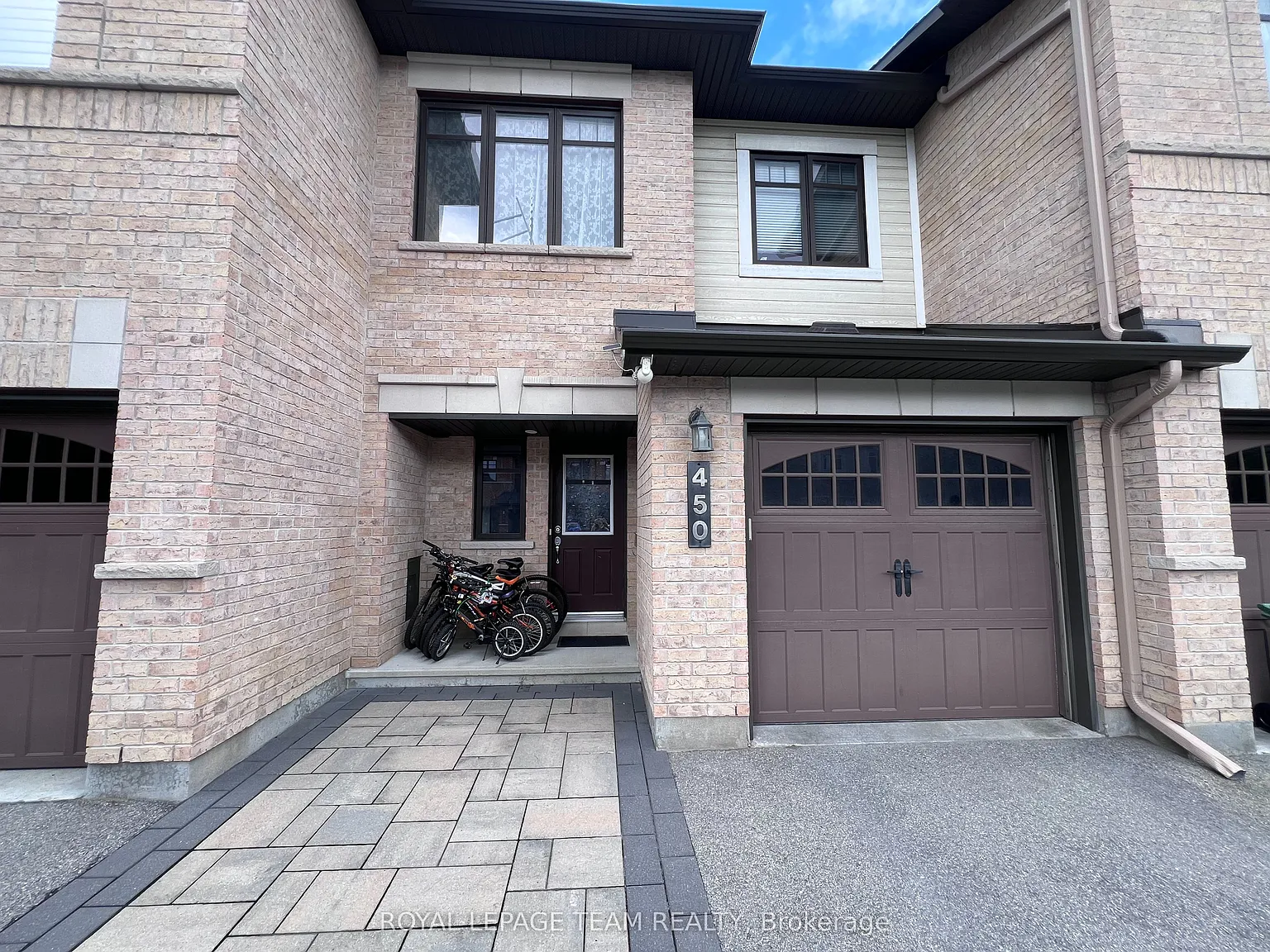3 bed, $2,700 — Photo 2