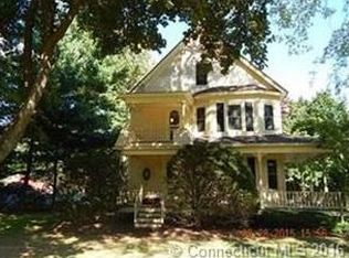 278 E St N, Suffield, CT 06078