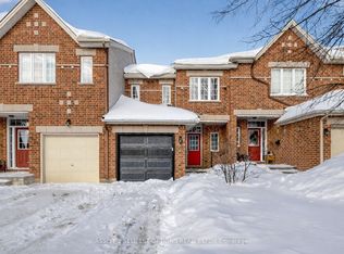 182 Saddlesmith Cir, Ottawa, ON K2M 2Y6