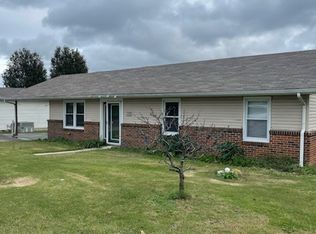 198 Stonebridge Dr, Fayetteville, TN 37334