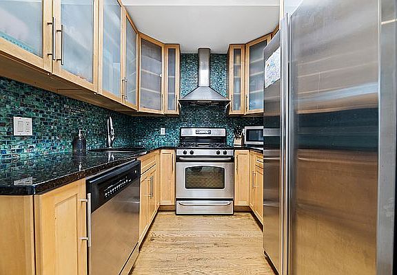 4th image of 610 Union Ave #1A