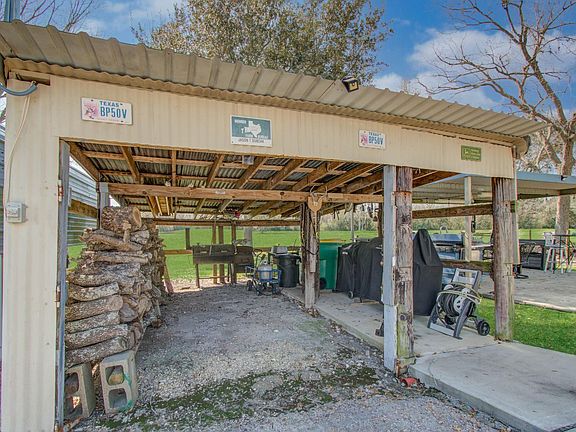 4th image of 2738 Fm 1942 Rd