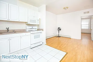 Rented by NextStopNY