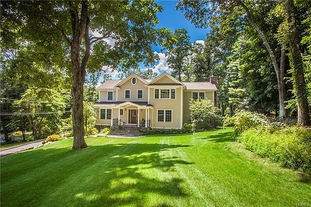 2nd image of 29 Indian Hill Rd